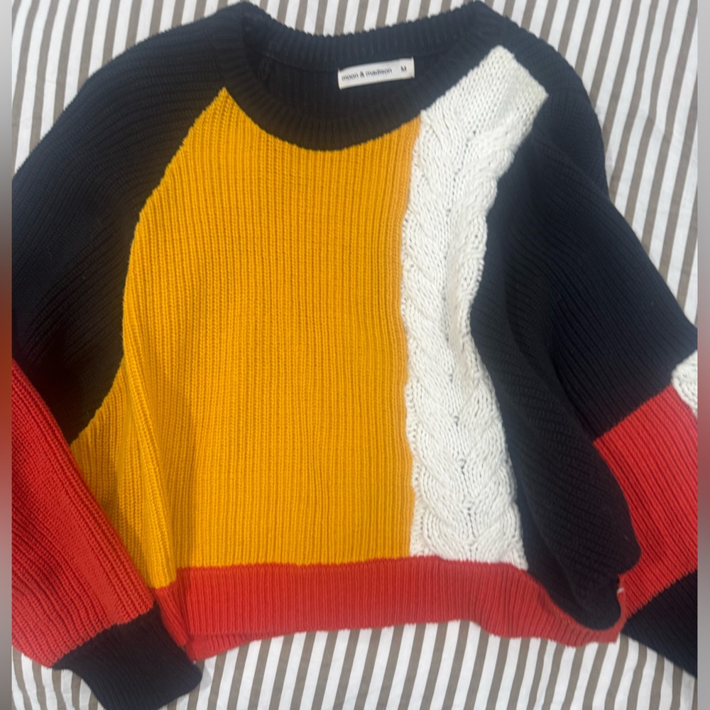 Staccato Multicolor Crew Neck Sweater